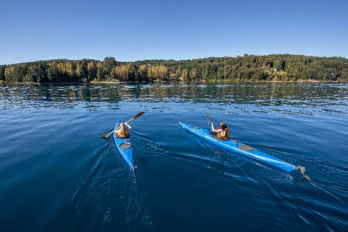 Kayak en el lago